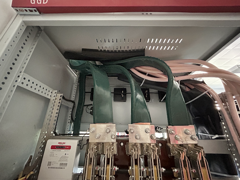 Ningbo Industrial Enterprise — 2000A Flexible Busbar Power Distribution Project - image 2